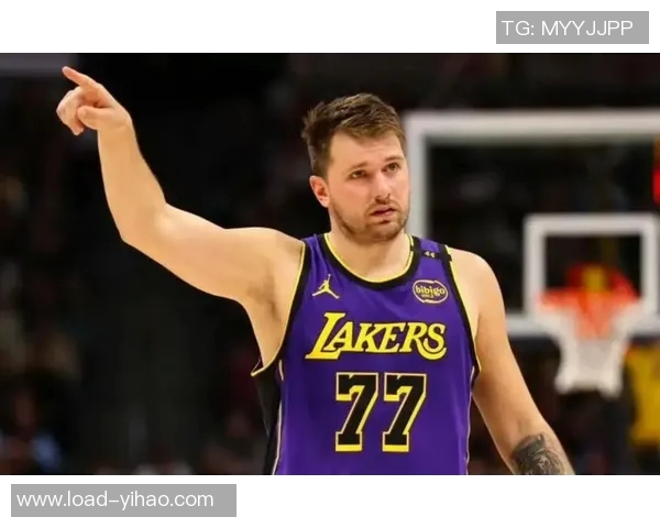 张佳玮评论东契奇防守问题不应一人承担湖人全队得分也需反思